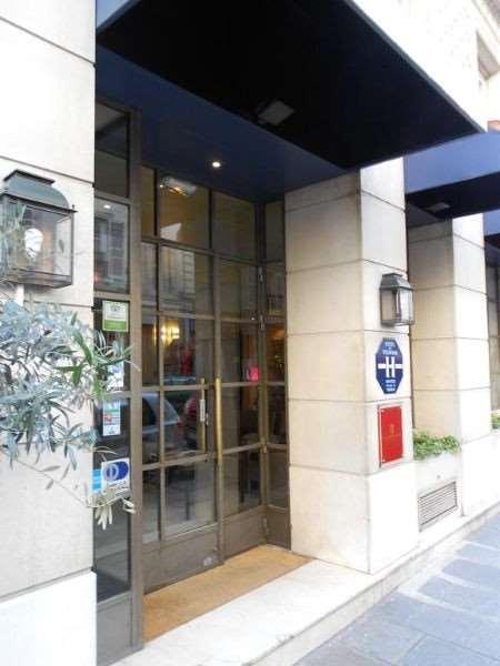 Hotel Du Leman Paris Exterior photo